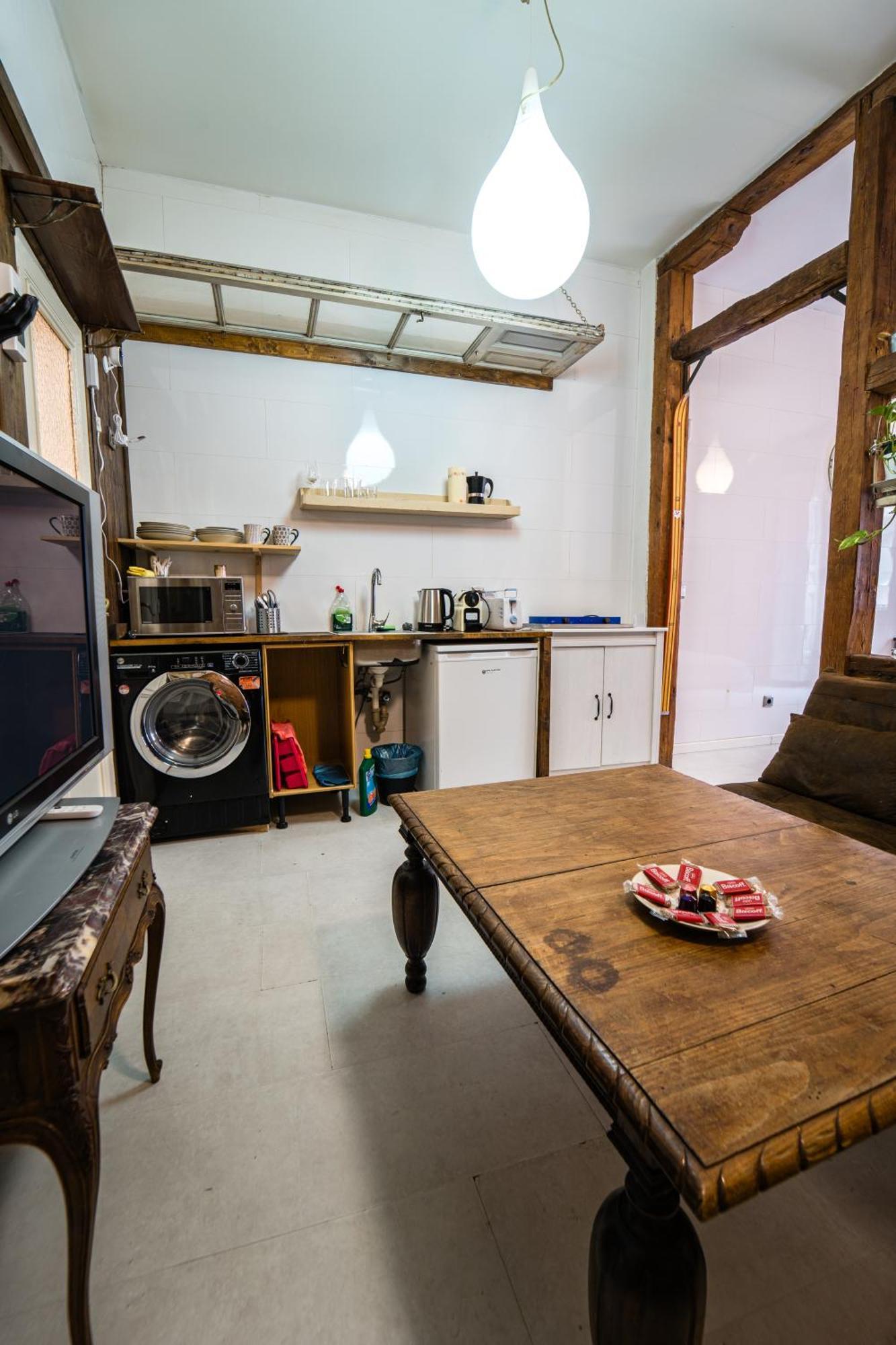 Centrico Estudio En Plaza De Espana By Bebalmy Appartement Madrid
